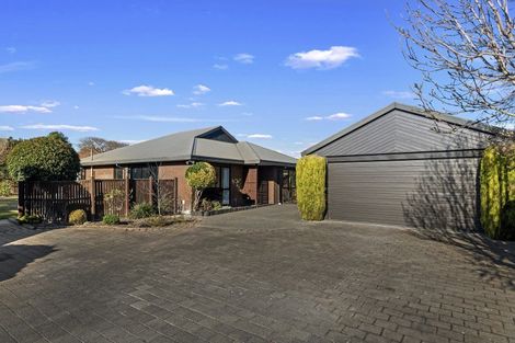 Photo of property in 8 Clotilda Place, Bishopdale, Christchurch, 8053
