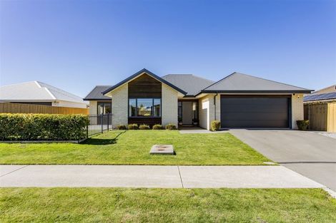 Photo of property in 66 Aroha Street, Pegasus, 7612