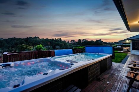 Photo of property in 40 Redwood Crescent, Hurdon, New Plymouth, 4310