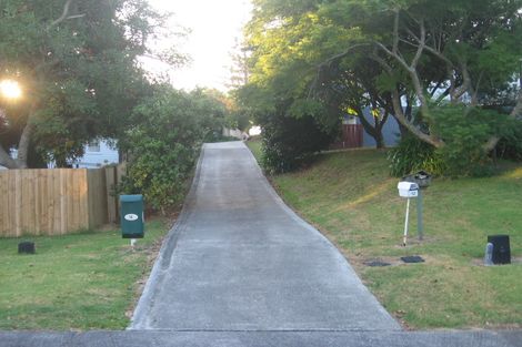 Photo of property in 14 Hamilton Place, Glenfield, Auckland, 0629