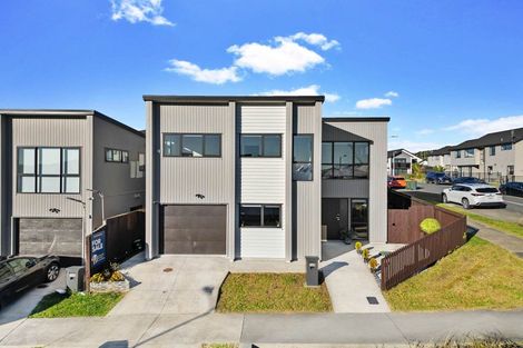 Photo of property in 16b Goodfellow Lane, Flat Bush, Auckland, 2019