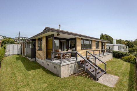 Photo of property in 73 Sutherland Road, Brookfield, Tauranga, 3110
