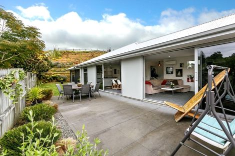 Photo of property in 17a Heta Road, Highlands Park, New Plymouth, 4312