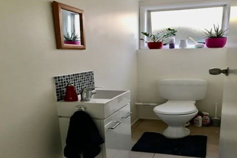 Photo of property in 22 Hythe Terrace, Mairangi Bay, Auckland, 0630