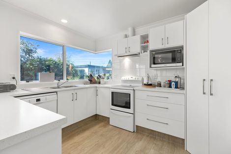 Photo of property in 42a Ngatai Road, Otumoetai, Tauranga, 3110