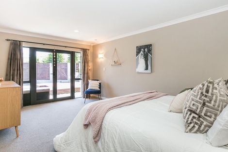 Photo of property in 91 Ferry Road, Clive, 4102