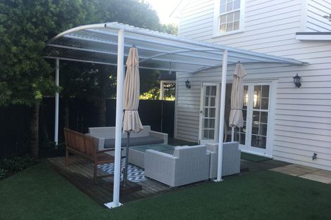 Photo of property in 3/14-26 Beach Road, Northcote Point, Auckland, 0627