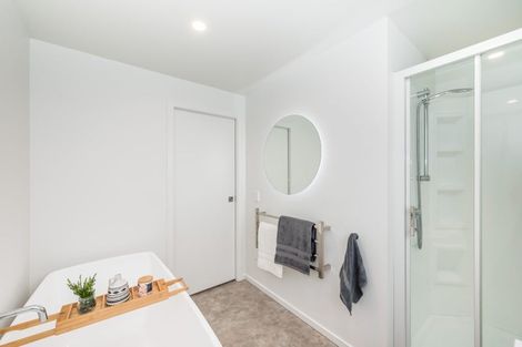 Photo of property in 35 Moana Road, Paraparaumu, 5032