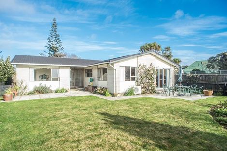 Photo of property in 244a Te Moana Road, Waikanae, 5036