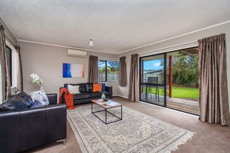 Photo of property in 33 Tawavale Street, Pukehangi, Rotorua, 3015