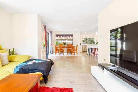 Photo of property in 14 Kotuku Street, Te Atatu Peninsula, Auckland, 0610