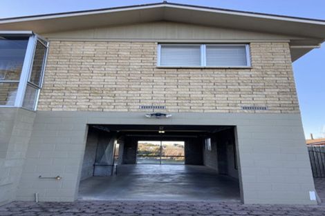 Photo of property in 12 Salmond Place, Dinsdale, Hamilton, 3204