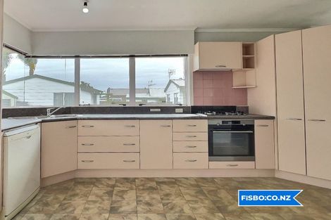 Photo of property in 36 Bowling Road, Greenmeadows, Napier, 4112