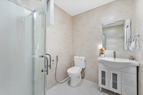 Photo of property in 4/94 Lynwood Road, New Lynn, Auckland, 0600