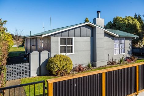 Photo of property in 46 Miller Street, Dannevirke, 4930