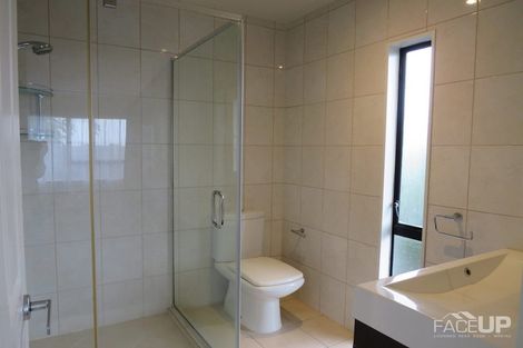 Photo of property in 1/8 Sailfish Drive, West Harbour, Auckland, 0618