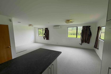 Photo of property in 3 Hastings Grove, Wainuiomata, Lower Hutt, 5014