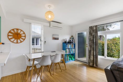 Photo of property in 2/41 Brandon Road, Glen Eden, Auckland, 0602