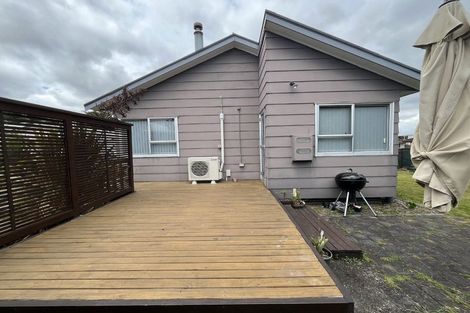 Photo of property in 2/41 Great South Road, Papakura, 2110