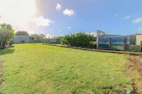 Photo of property in 16 Swinbourne Street, Waverley, 4510