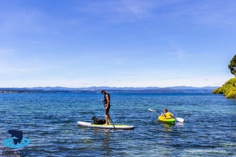 Photo of property in 5 Mahuta Road, Waitahanui, Taupo, 3378