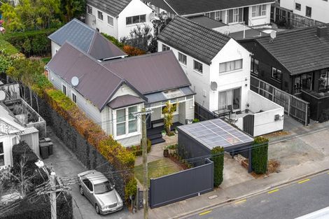 Photo of property in 110 Office Road, Merivale, Christchurch, 8014