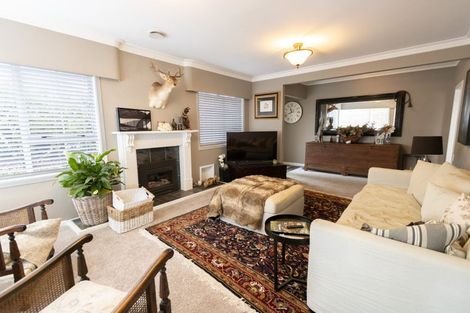 Photo of property in 229 Shakespeare Street, Leamington, Cambridge, 3432