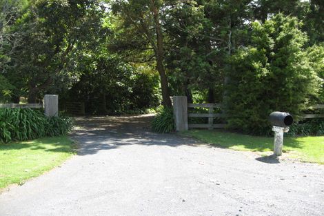 Photo of property in 90 Walker Road, Opaheke, Papakura, 2584