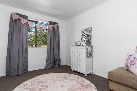 Photo of property in 6a Pokapu Place, Bethlehem, Tauranga, 3110