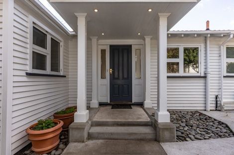 Photo of property in 123 Hackthorne Road, Cashmere, Christchurch, 8022