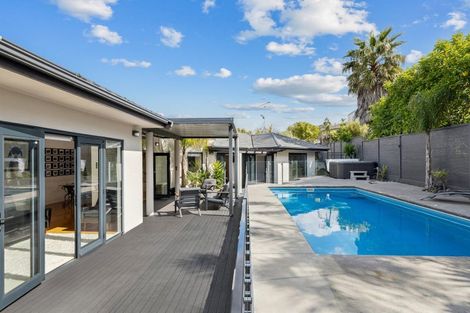 Photo of property in 5 Caversham Drive, Torbay, Auckland, 0630