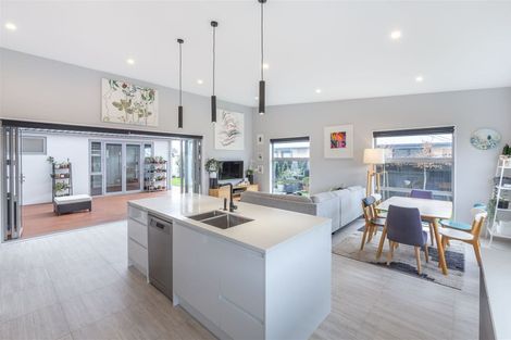 Photo of property in 13 Picadilly Avenue, Casebrook, Christchurch, 8051