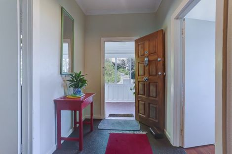 Photo of property in 11 Hipango Terrace, Durie Hill, Whanganui, 4500