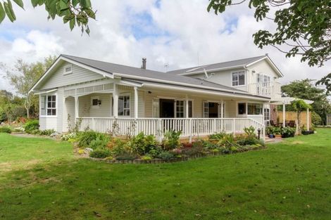 Photo of property in 298 Mountain Road, Lepperton, New Plymouth, 4373