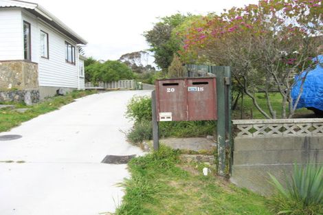 Photo of property in 18 Makora Road, Otaihanga, Paraparaumu, 5036