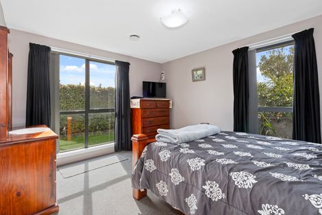 Photo of property in 98a Gilberthorpes Road, Hei Hei, Christchurch, 8042