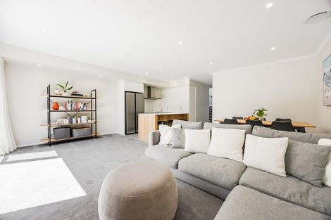 Photo of property in 7 Fairgray Lane, Red Beach, 0932