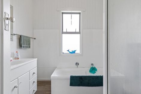 Photo of property in 24a Sare Crescent, Fairfield, Hamilton, 3214