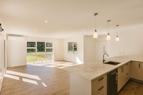 Photo of property in 9 Railway Terrace, Ohau, 5570