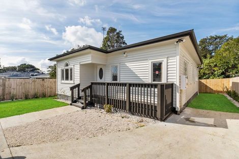 Photo of property in 79c Russell Road, Manurewa, Auckland, 2102