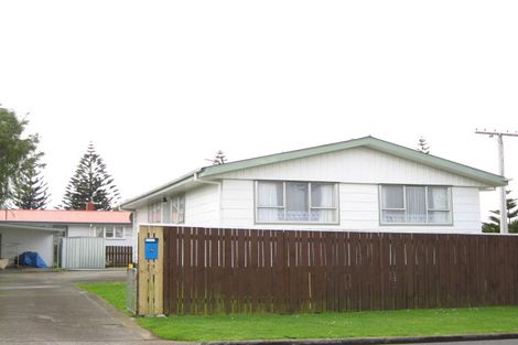 Photo of property in 2 Hume Street, Waitara, 4320