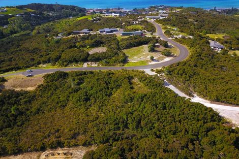 Photo of property in 120 Stratford Drive, Cable Bay, 0420