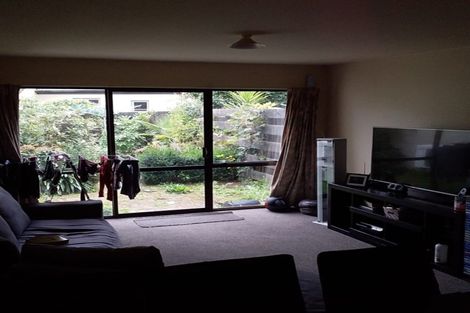 Photo of property in 2/116 Springfield Road, St Albans, Christchurch, 8014