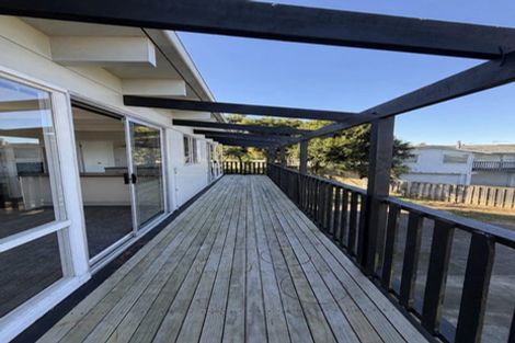 Photo of property in 19 Landop Terrace, Howick, Auckland, 2014