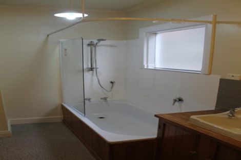 Photo of property in 142 Washington Avenue, Brooklyn, Wellington, 6021