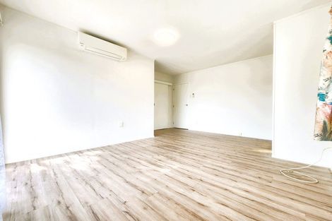 Photo of property in 26 Tamaki Bay Drive, Pakuranga, Auckland, 2010