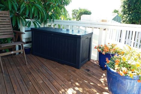 Photo of property in 11 Babington Place, Torbay, Auckland, 0630