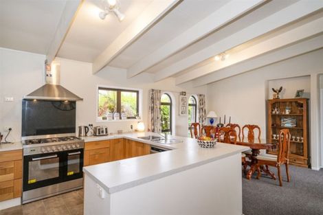 Photo of property in 18 Nicholas Avenue, Whitianga, 3510