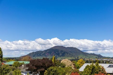 Photo of property in 66 Huka Heights Drive, Rangatira Park, Taupo, 3330