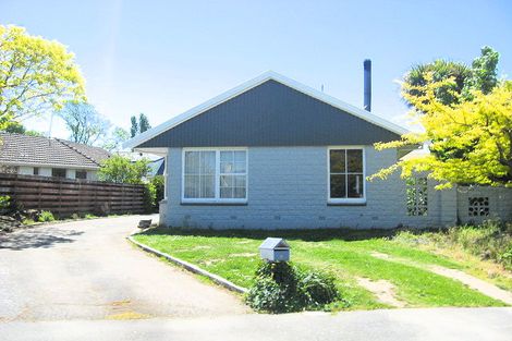 Photo of property in 6 Leeman Place, Redwood, Christchurch, 8051